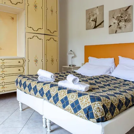 San Lorenzo Market - 2 Bedroom Florence